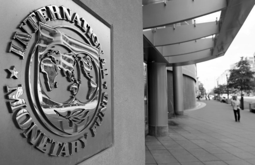 МВФ передрік високі ціни та стрімку інфляцію