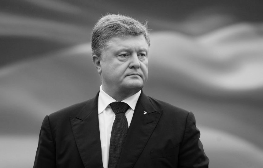 Путін у своїй статті публічно оголосив претензії на територію України — Порошенко