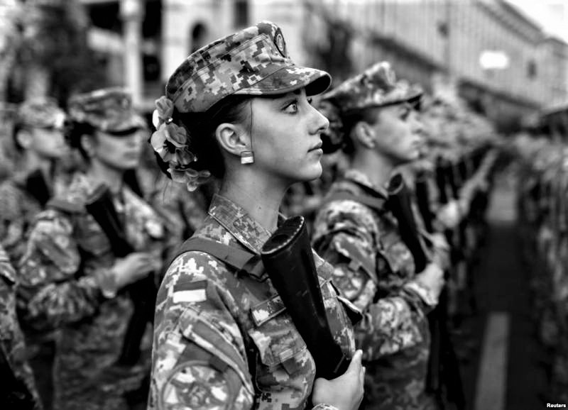 Гендерна рівність: День захисника України перейменують