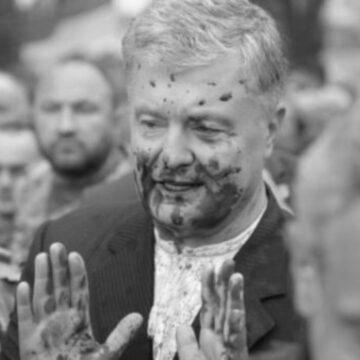 Напад на Порошенка: бездіяльність поліції оскаржуватимуть в суді