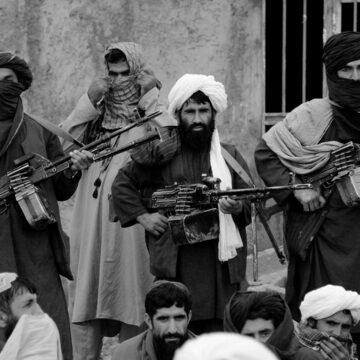 “Талібан” продовжує наступ в Афганістані: захопив ще дві столиці провінцій