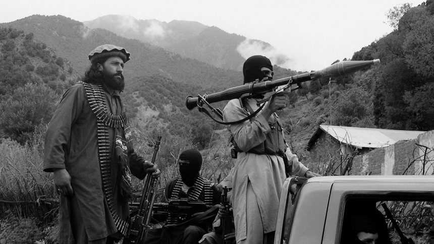 В Афганістані бойовики руху “Талібан” практично повністю захопили провінцію Герат та її однойменну столицю.