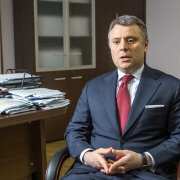 Суд розблокував припис НАЗК: агентство знову вимагає звільнення Вітренка