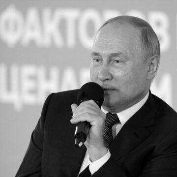 “Нічого обговорювати”: Пєсков розповів, чи відбудеться зустріч Путіна з Зеленським