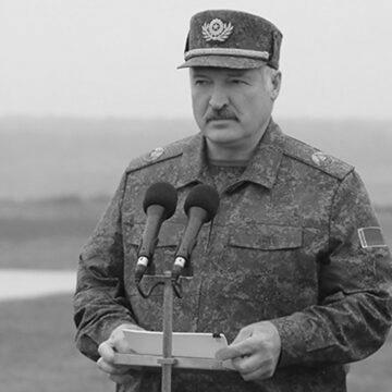 Лукашенко відповів на заяви Зеленського про загрози для України навчань “Захід 2021”