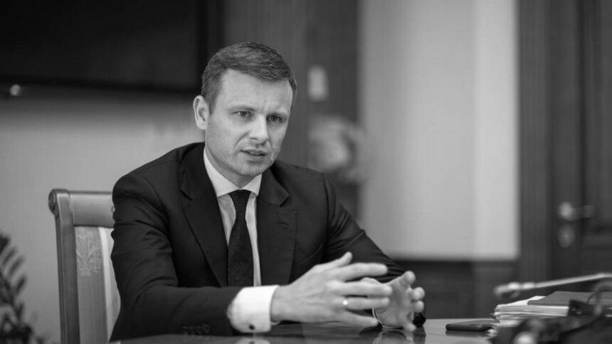 Марченко: в уряді розглядають варіант, аби не пускати працівників на роботу без вакцинації