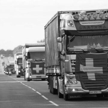 Швейцарія доправила 138 вантажівок гуманітарки на Донбас: Медобладнання, хімікати, COVID-19 тести