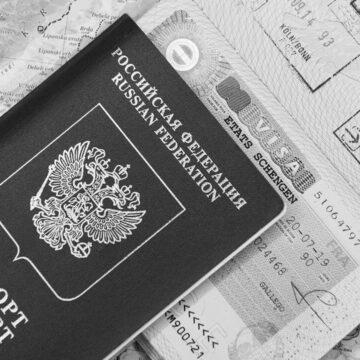 Росія в окупованому Криму карає українців, які не прийняли російські паспорти