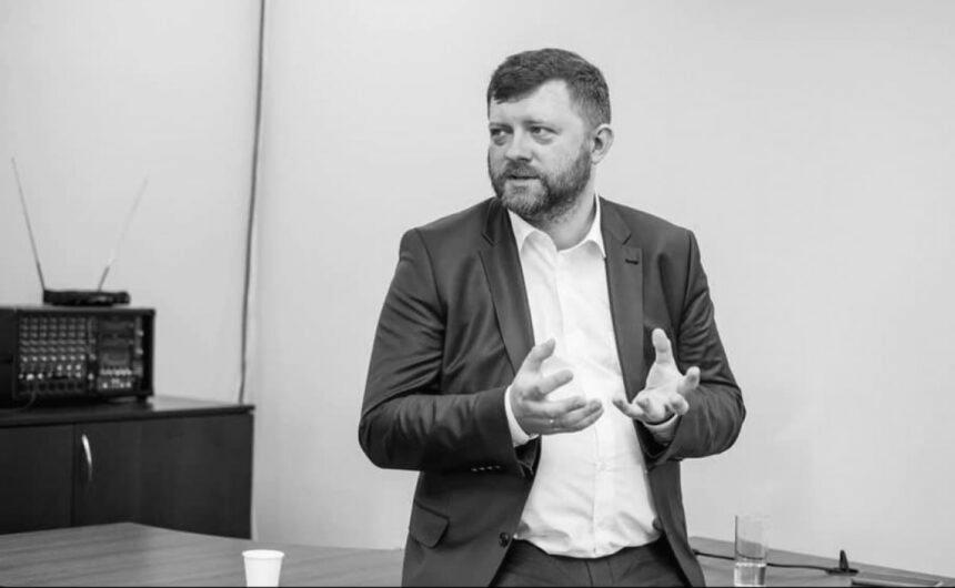 Корнієнко: Ми йшли будувати країну, в якій представникам влади не потрібна охорона