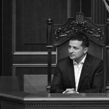 Децентралізація або сепаратизм? Які зміни в Конституцію готує команда президента