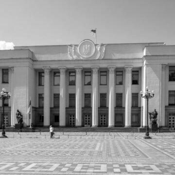 “Офіс президента ламає баланс влади в Україні”, – експерт про наслідки відсторонення Разумкова