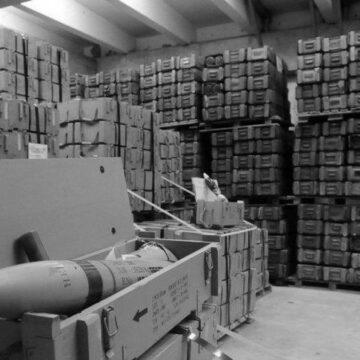 ГУР інформує: окупанти продовжують накопичувати в ОРДЛО боєприпаси і бойову техніку