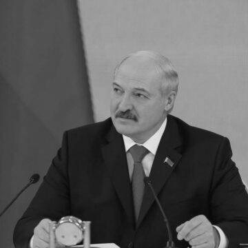 Лукашенко обіцяє безпеку польотів над Білоруссю, водночас погрожує новою посадкою літака