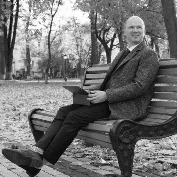 Нардепи мають намір переконати Ткаченко залишитися