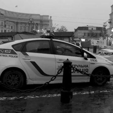 У Чернівцях чоловік вдарив патрульну У Чернівцях чоловік вдарив патрульну