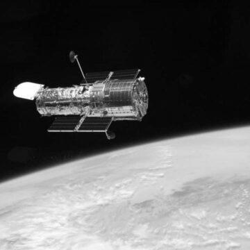 Завершено ремонт камери на телескопі Hubble