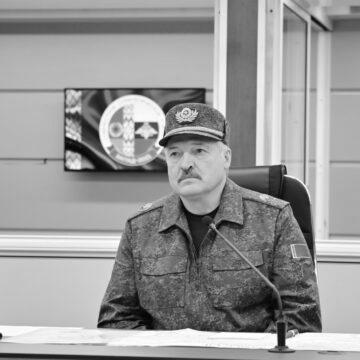 Лукашенко назвав приблизну кількість мігрантів на території Білорусі