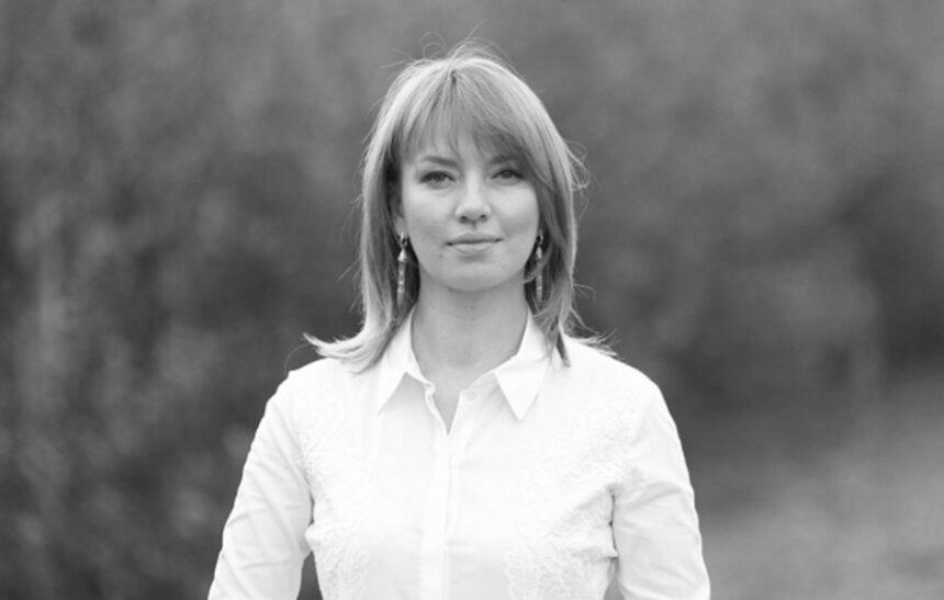 Олена Шуляк-основний кандидат на посаду голови партії “Слуга народу”
