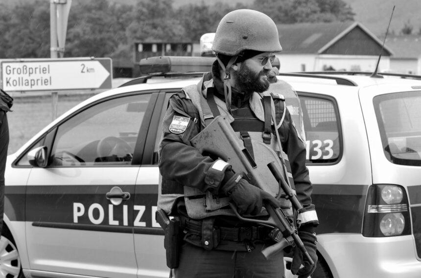 Поліцією Австрії розкрита масштабна схема переправлення мігрантів