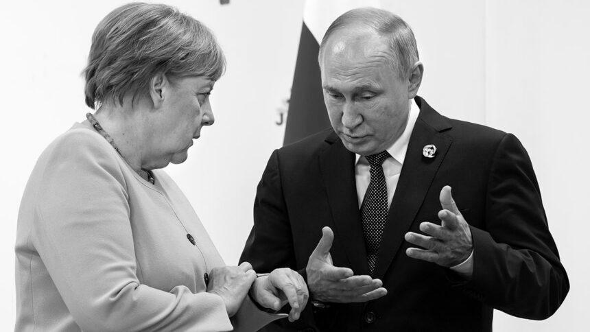 Путін під час зустрічі з Меркель обвинувачував Україну