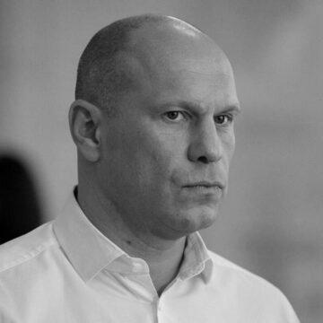 Ілля Кива здав “трофеї” від Авакова