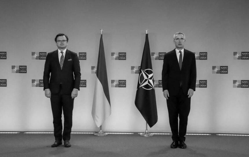 Кулеба зустрінеться із секретарем НАТО