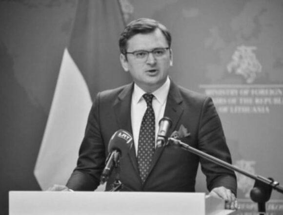 Кулеба пояснив причину відсутності можливості України вступити в НАТО Кулеба пояснив причину відсутності можливості України вступити в НАТО