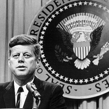 США частково розсекретили інформацію про вбивство Кеннеді