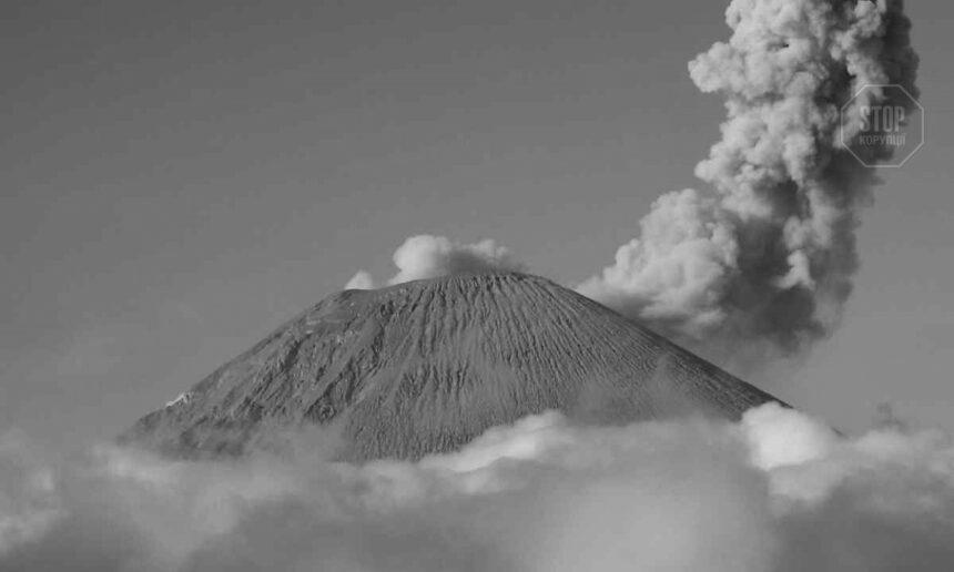 Індонезія знову потерпає від виверження вулкану