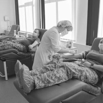 ЗСУ Військові зі складу Об’єднаних сил здали кров для лікування онкохворих дітей