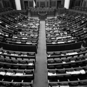 Сесійну залу Верховної Ради переобладнають влітку 2022