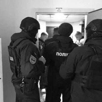 Поліція проводить обшуки в кримінальному провадженні по привласненню коштів з Південного мосту