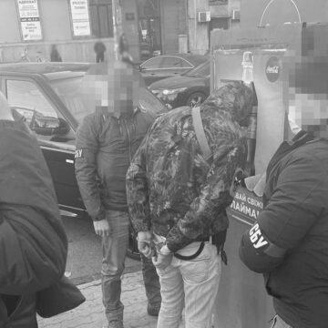 затримано Поліція Києва затримала двох іноземців, які пограбували автомобіль