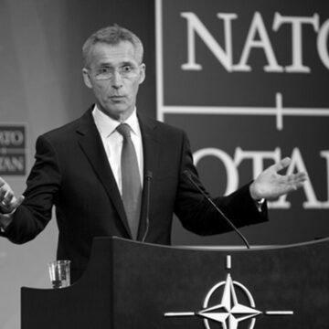 Столтенберг обговорив з Блінкеном, Бербок та Воллесом ситуацію навколо України