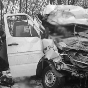 Моторошне ДТП на Чернігівщіні, внаслідок події 12 осіб загинуло