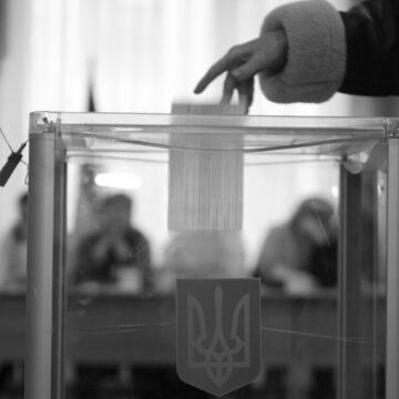 Порошенко у другому турі зрівнявся із Зеленським, – опитування
