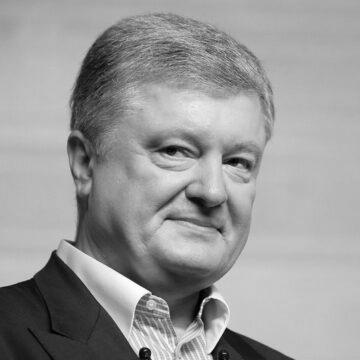 Вже є рішення про затримання Порошенка та його примусову доставку до суду