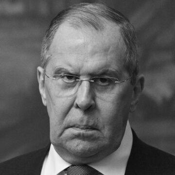 Лавров вважає неприпустимим вступ України до НАТО та появу військових баз США на Азовському морі