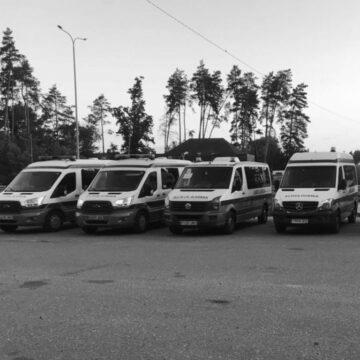 Наша мета – завезти в Україну мінімум 200 машин швидкої допомоги – Фонд Вадима Новинського
