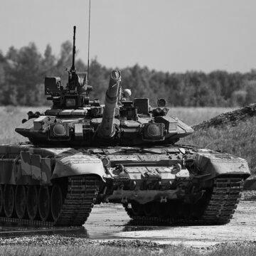 Бої на Запоріжжі: росіяни танками та артилерією атакували ЗСУ