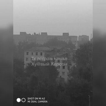 У Херсоні українські війська влучили у військову частину окупантів – рахують “двохсотих”