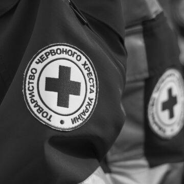 Родичі полонених захисників вимагатимуть відставки голови Червоного Хреста