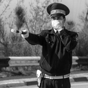 Після вибухів біля Севастополя окупанти перевіряють авто з українськими номерами