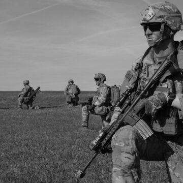 НАТО перекидає американських військових ближче до російських кордонів