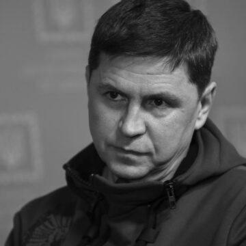 Подоляк пояснив, чому мирні переговори України та РФ зараз неможливі