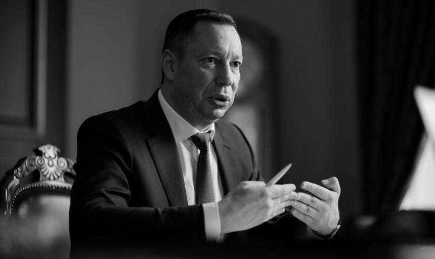 НАБУ повідомило  про підозру голові Національного банку Кирилу Шевченку