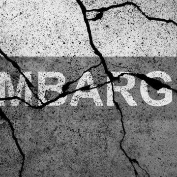 Набуло чинності ембарго на російську нафту ‒ що це означає