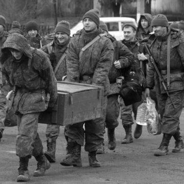 За пияцтво вбивають і видають форму 1940 року: окупант розповів родичам про ситуацію на фронті – перехоплення
