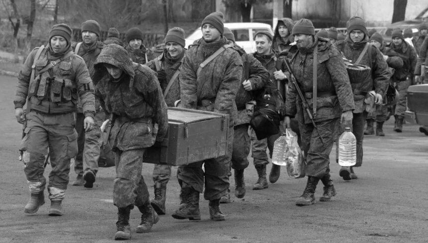 За пияцтво вбивають і видають форму 1940 року: окупант розповів родичам про ситуацію на фронті – перехоплення