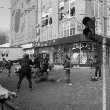 Після російського обстрілу Херсона 24 грудня зросла кількість постраждалих – ОВА